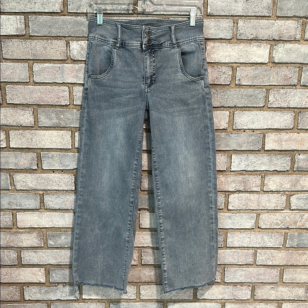 Kut from the Kloth Light Wash Ankle Jeans